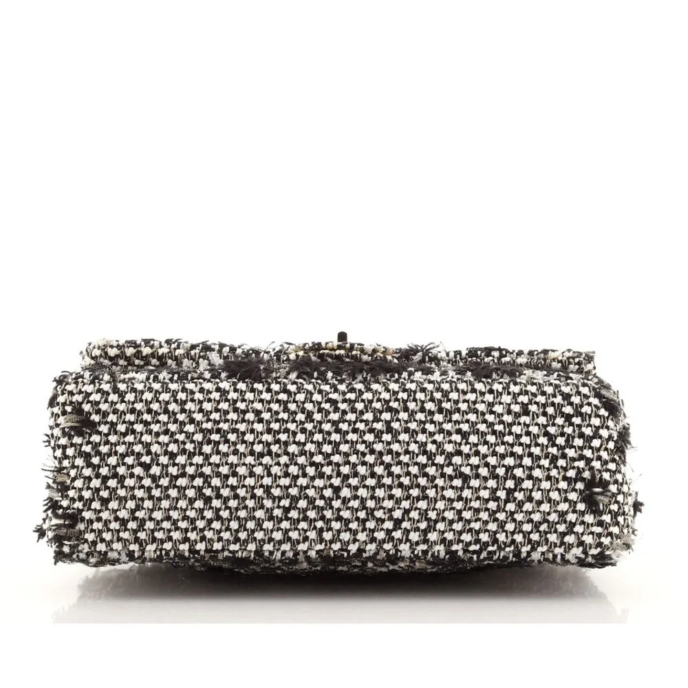 CHANEL Reissue 2.55 Flap Bag Tweed 226